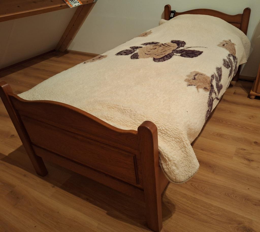 Eenpersoons houten bed met elektrische bodem, Ophalen, Verstelbaar, 90 cm, Eenpersoons