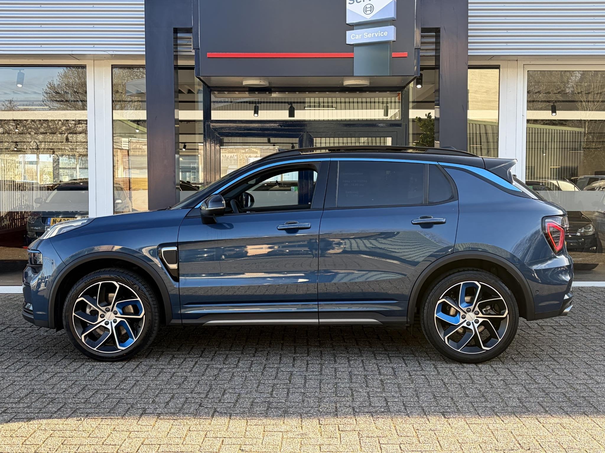 Lynk & Co 01 1.5 / Zwarte-Dakhemel / Automaat / NL-Auto / De, Auto's, Dealer onderhouden, Stof, Euro 6, Blauw
