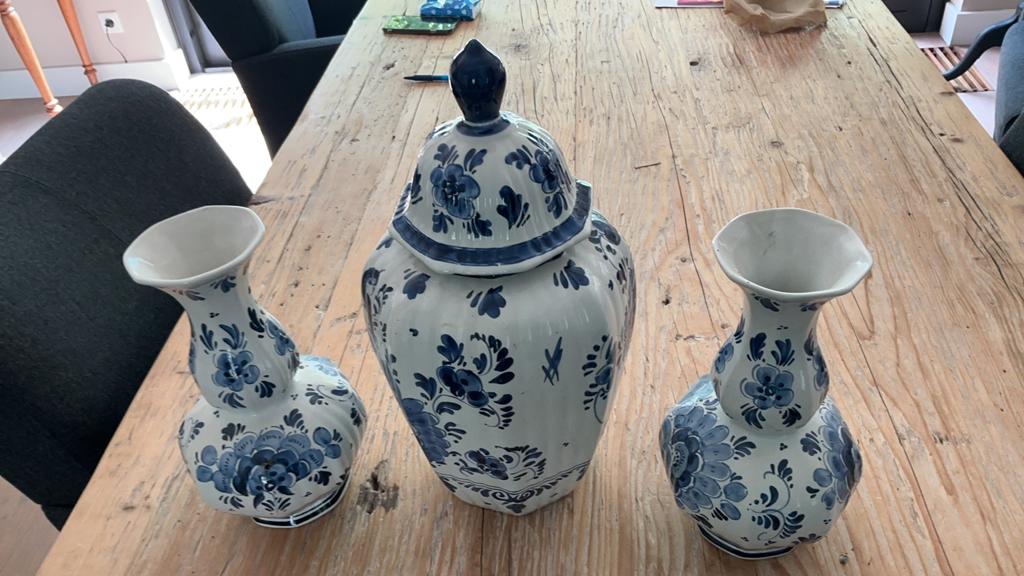 Delftsblauwe  vazen, Ophalen
