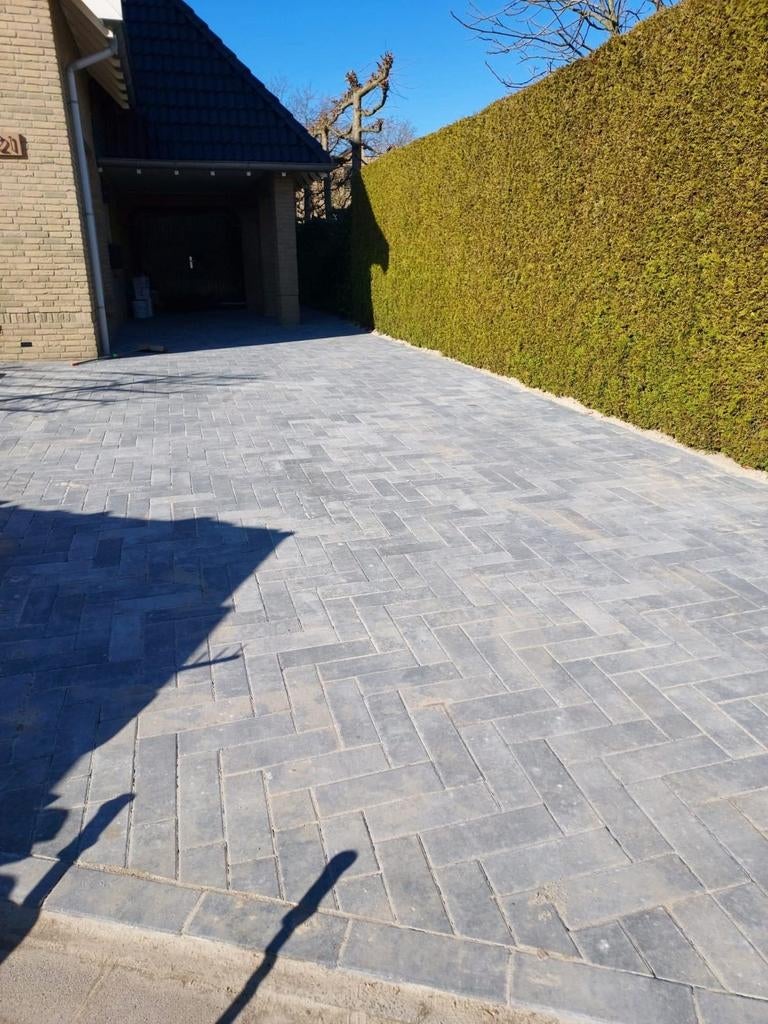zoekt u ook een goede stratenmaker voor uw tuin of oprit, Ophalen