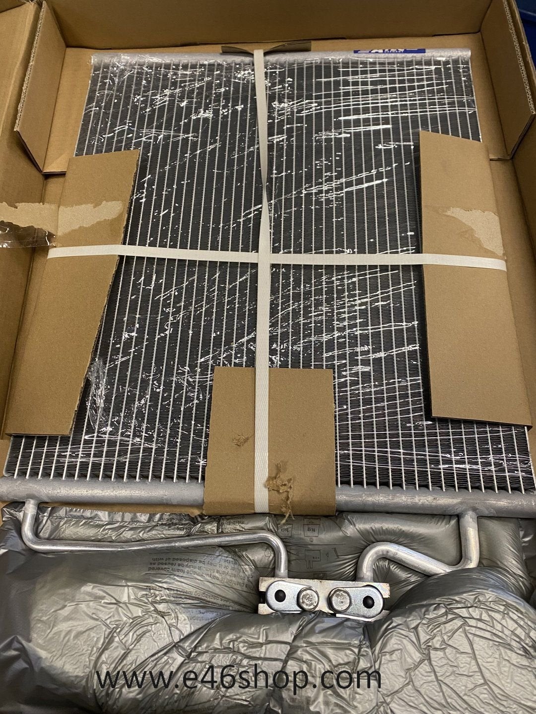 BMW E38 740i 1995 Airco radiateur nieuw, -, -, Nieuw, Ophalen of Verzenden