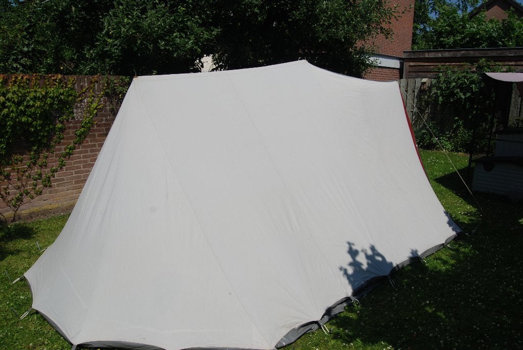 Ruime dubbeldaks tunneltent voor 2-3 personen, Caravans en Kamperen, Tenten, Ophalen, Gebruikt, Tot en met 3
