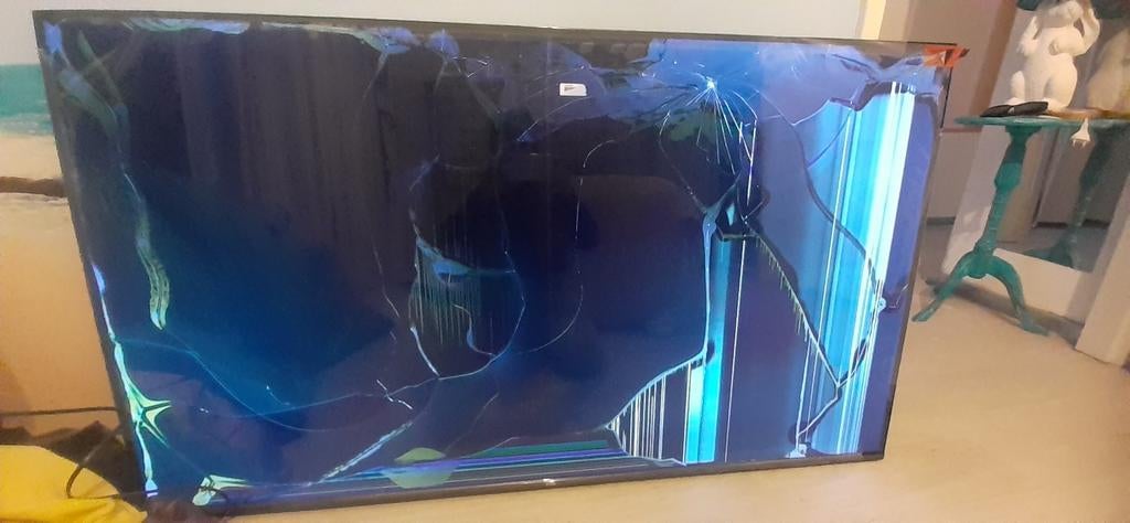 TCL Google TV LCD 55 inch (scherm gebroken), Gebruikt, 50 Hz, LCD, 40 tot 60 cm