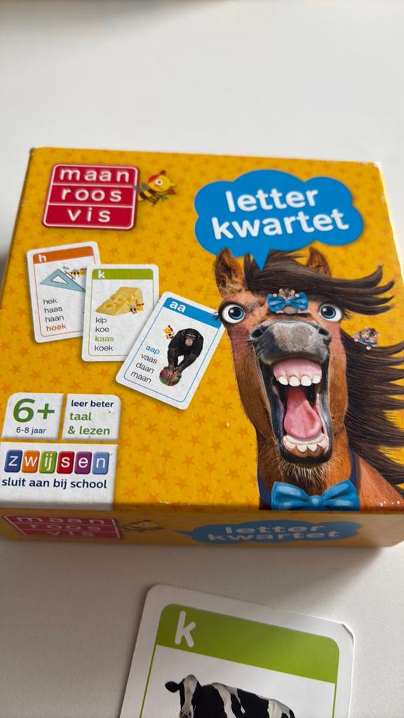 Maan Roos Vis Letterkwartet - Leerzaam kaartspel, Een of twee spelers, Ophalen of Verzenden, Gebruikt