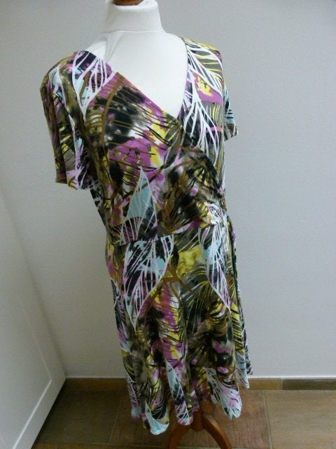 SO SOIRE jurk maat M 38 40, Kleding | Dames, Jurken, Maat 38/40 (M), So Soire, Overige kleuren, Ophalen of Verzenden