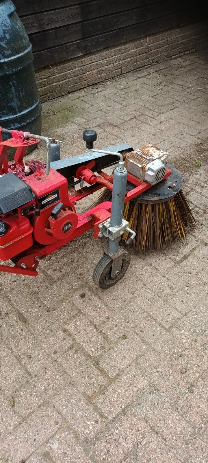 Veegmachine zelfbouw B&S benzine motor met 3 aanbouwdelen, Ophalen