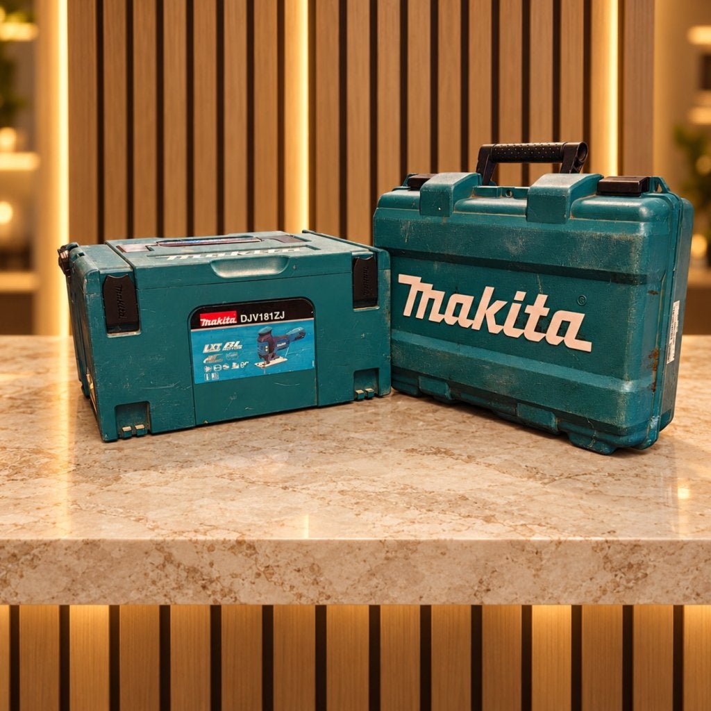 Makita tm3010c + Makita djv181zj, Makita, Zo goed als nieuw, Support@makita.com, Makita Corporation, 3-11-8, Sumiyoshi-cho, 
Anjo, Aichi 446-8502
Japan