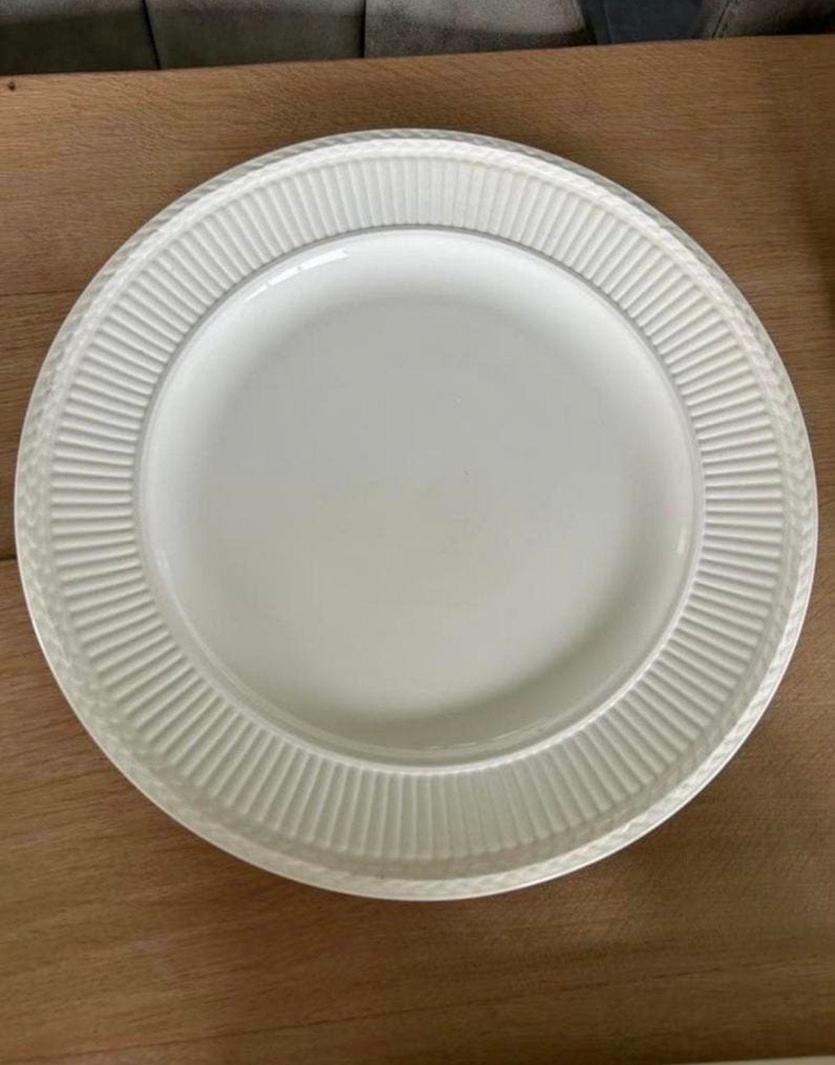Wedgwood Edme serveerschaal 32 cm, Huis en Inrichting, Ophalen, Gebruikt, Klassiek, Schaal of Schalen