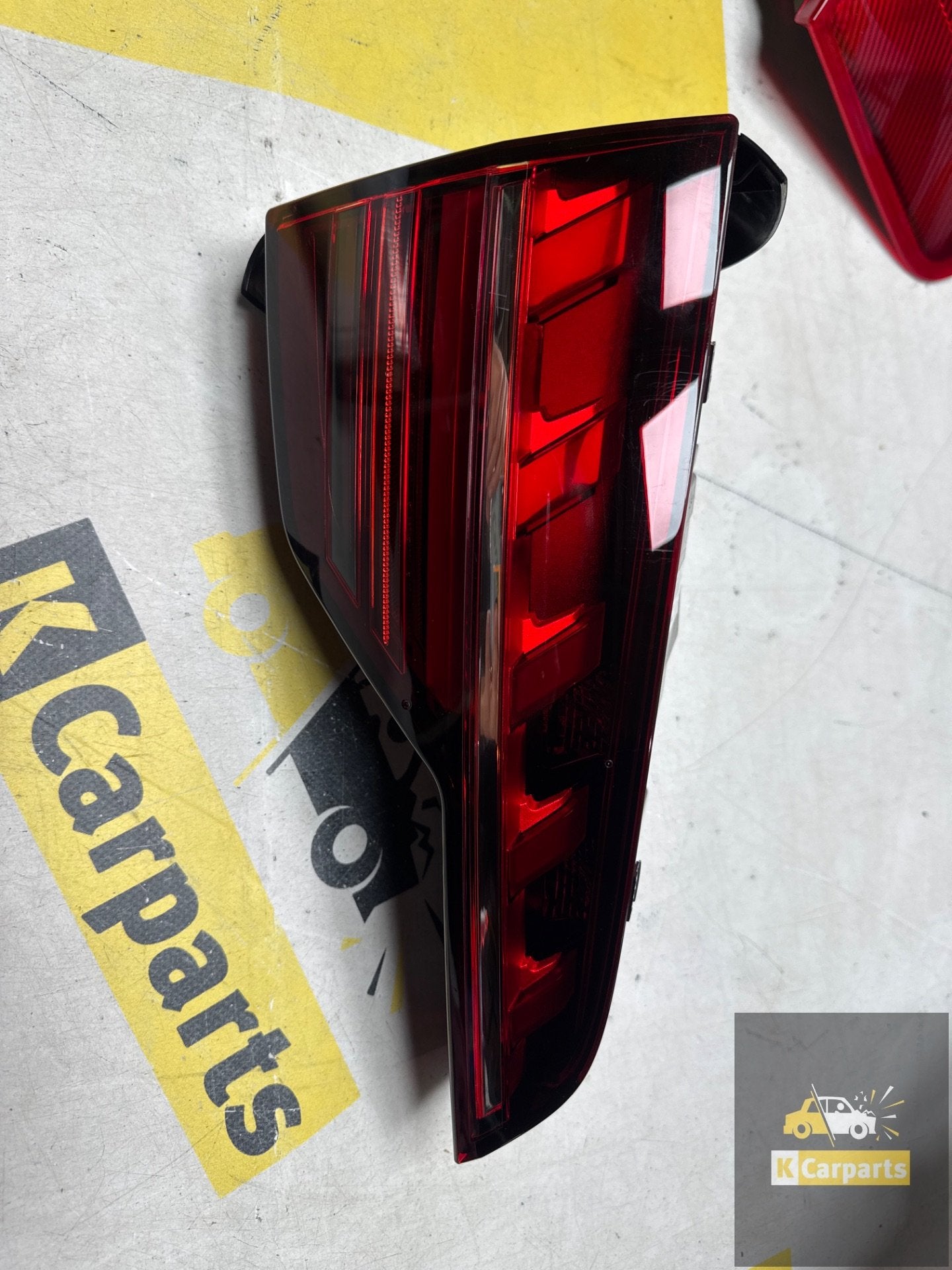 Audi A4 Avant Achterlicht Links Origineel 8w9945093AC, Info@fabrikant.eu, Fabrikantstraat 1
1000 AA  Amsterdam, NL, Fabrikant BV