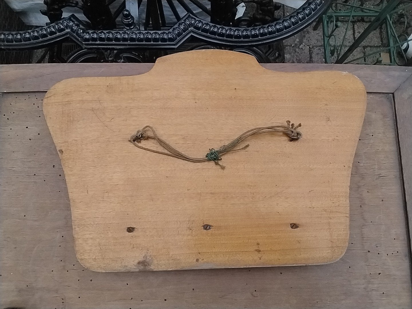 Decoratieve Houten kranten houder met Oosterse Afbeelding, Ophalen of Verzenden