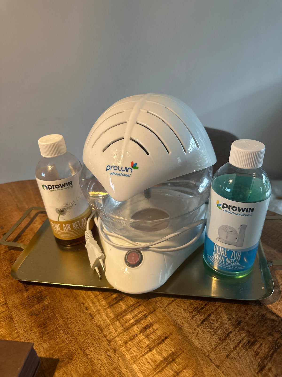 Prowin Pure Air Luchtreiniger met 2 flessen Pure Air, Witgoed en Apparatuur, Ophalen of Verzenden, Gebruikt, Luchtreiniger
