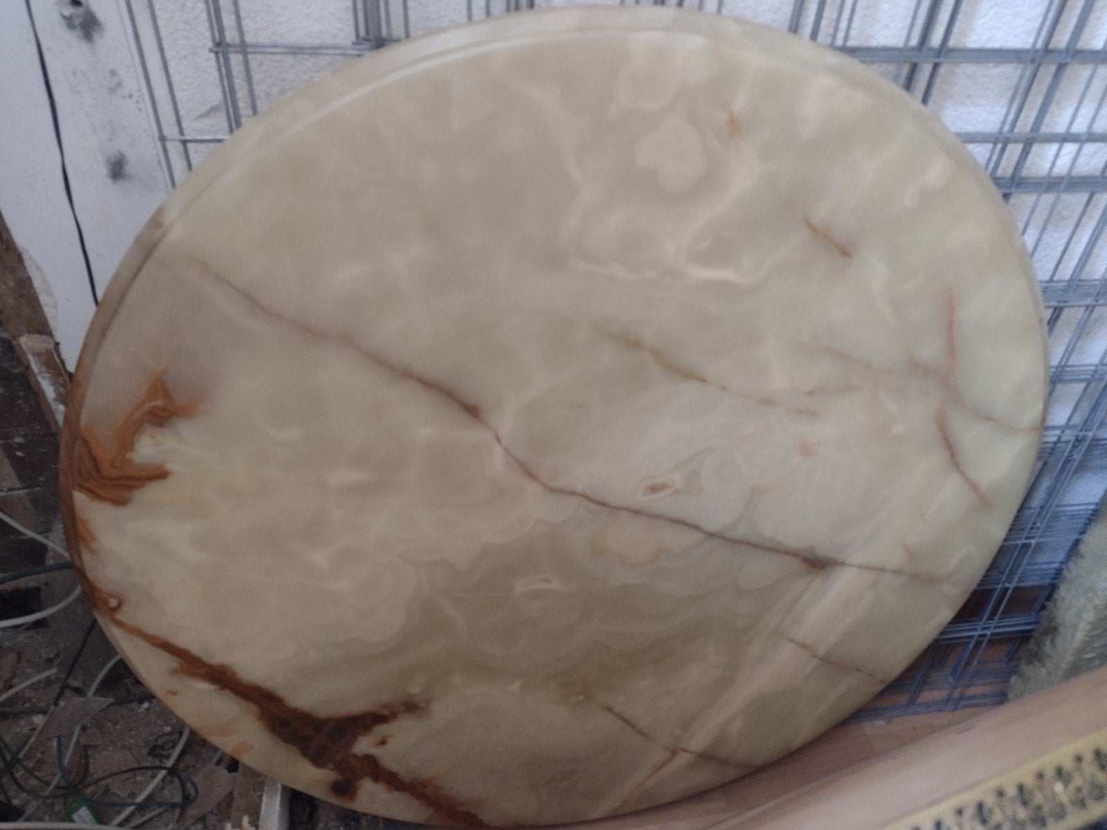 Vintage Salontafel met Onyx Blad en Sierlijke Poten, Antiek en Kunst, Ophalen
