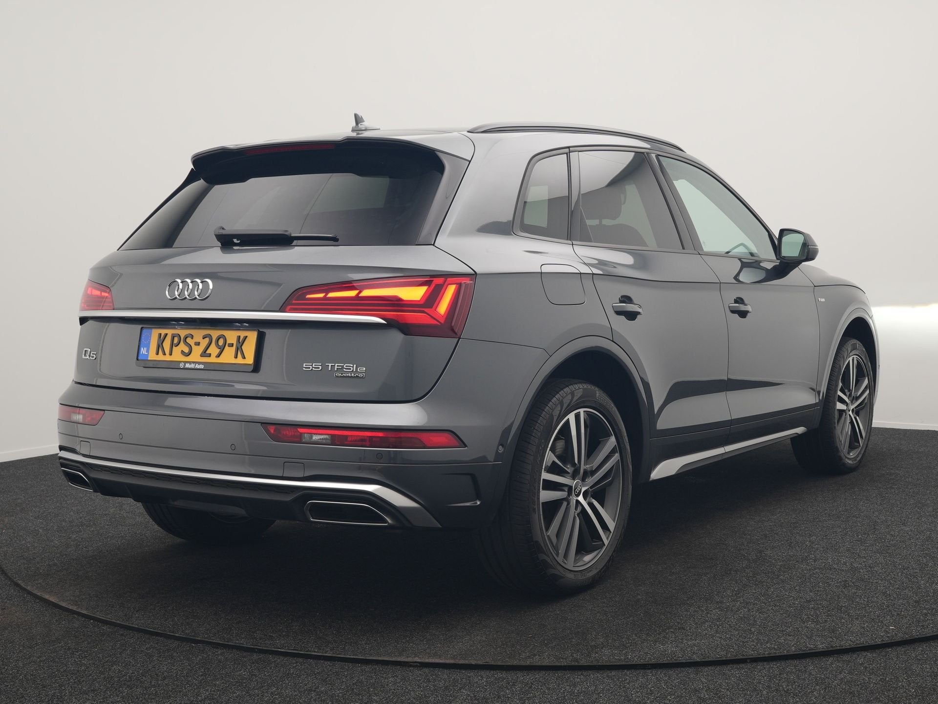 Audi Q5 55 TFSI e S Line PHEV 367pk Dealer O.H. | Trekhaak A, Auto's, Automaat, Dealer onderhouden, Gebruikt, Zwart