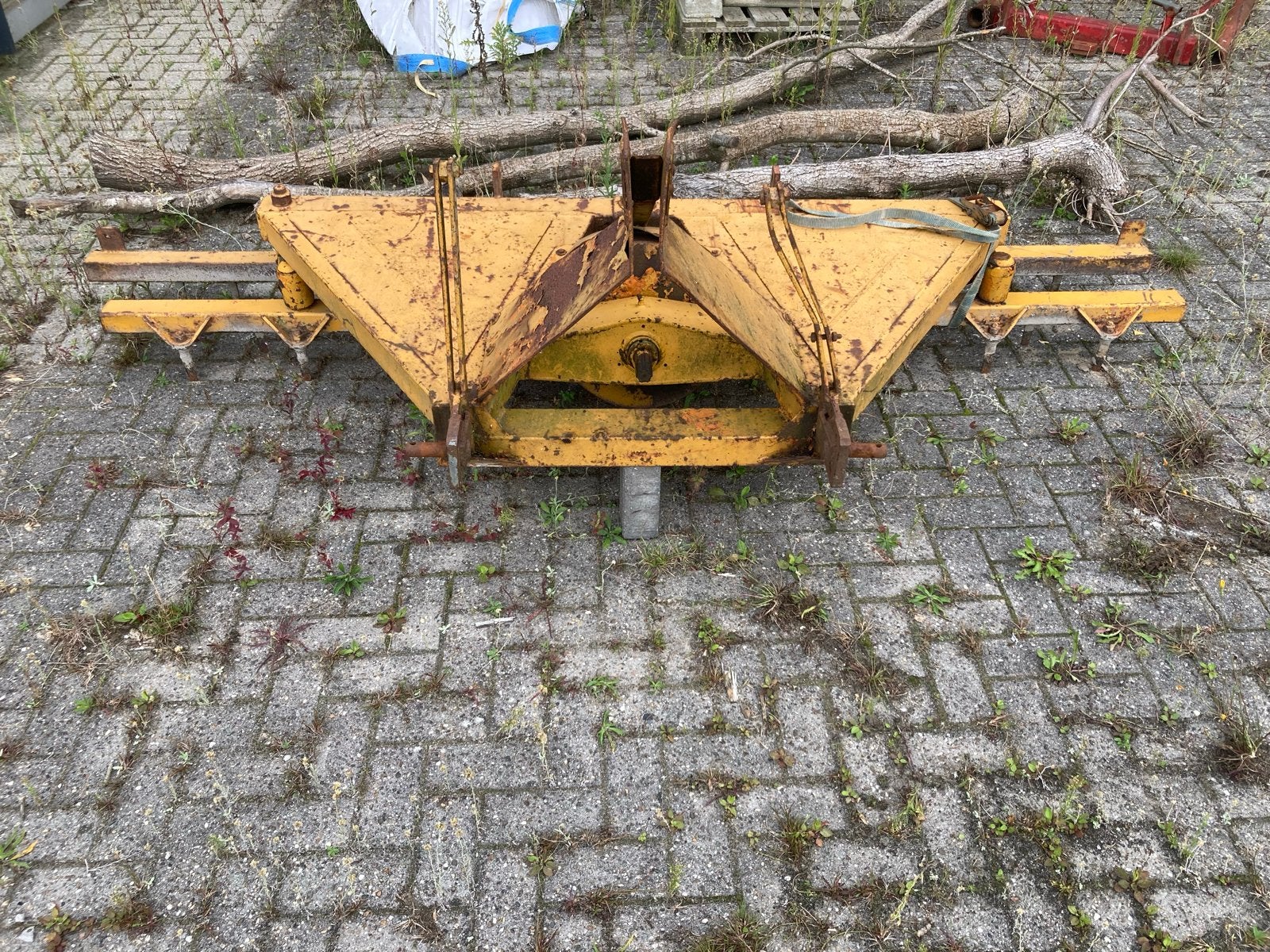 Gebruikte Ferguson ploeg en een Weidner schudeg en PZ cm186, Ophalen, Akkerbouw, Grondbewerking