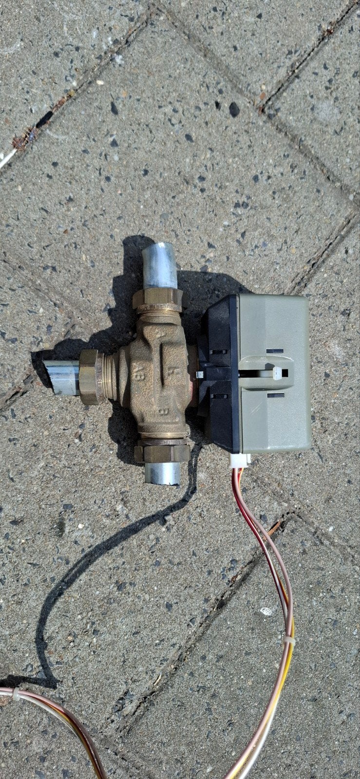 Honeywell VC8010-12 tweewegklep met actuator, Doe-het-zelf en Verbouw, Verwarming en Radiatoren, Ophalen of Verzenden, Gebruikt