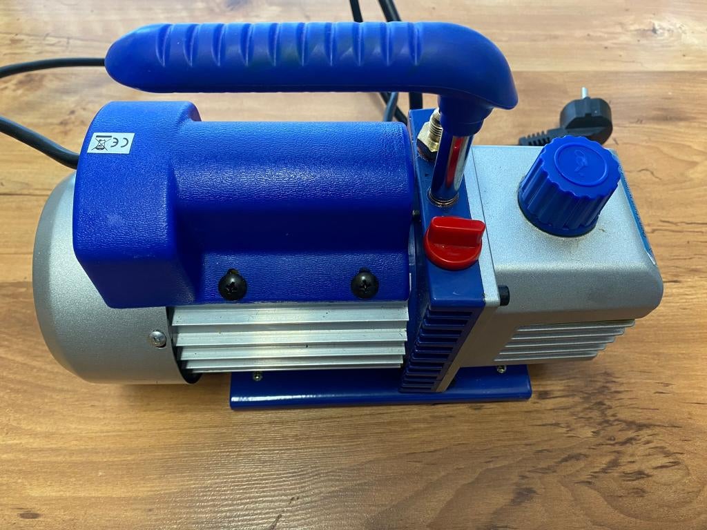 Te huur: Vacuümpomp + Manometerset voor Airco (R32/R410A), Ophalen, Koelen en Ontvochtigen, Timer, 3 snelheden of meer