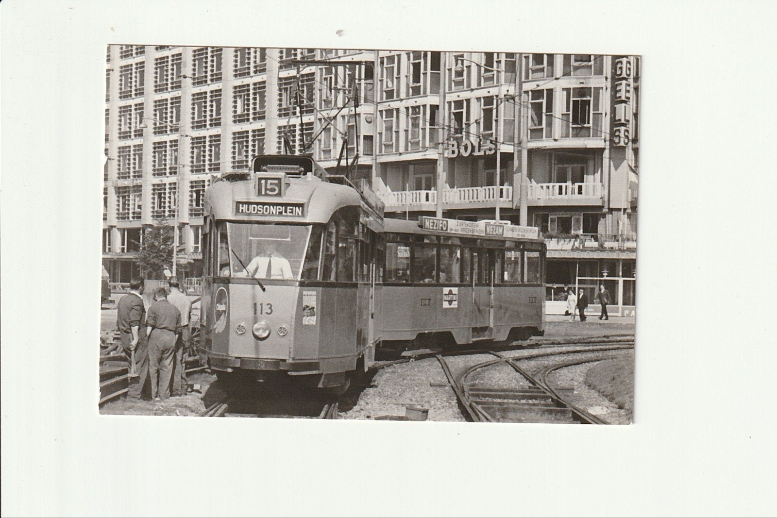 ROTTERDAM PARTIJ FOTO'S TRAMS DOOR DE JAREN HEEN KL. FORMAAT, Verzamelen, Foto's en Prenten, Foto, Ophalen of Verzenden, Zo goed als nieuw