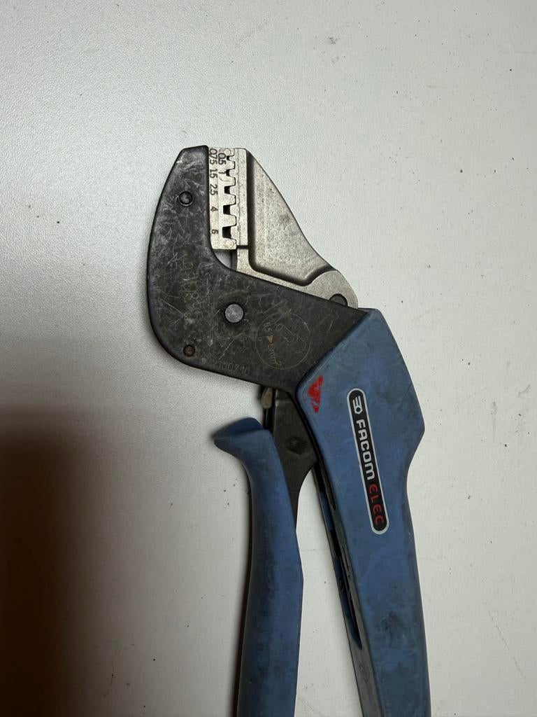 Facom ELEC krimptang voor elektriciteitswerk, Ophalen of Verzenden, Gebruikt