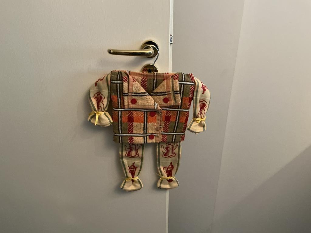 Pakje gemaakt van 2 theedoeken en keukendoek, Ophalen of Verzenden, Zo goed als nieuw