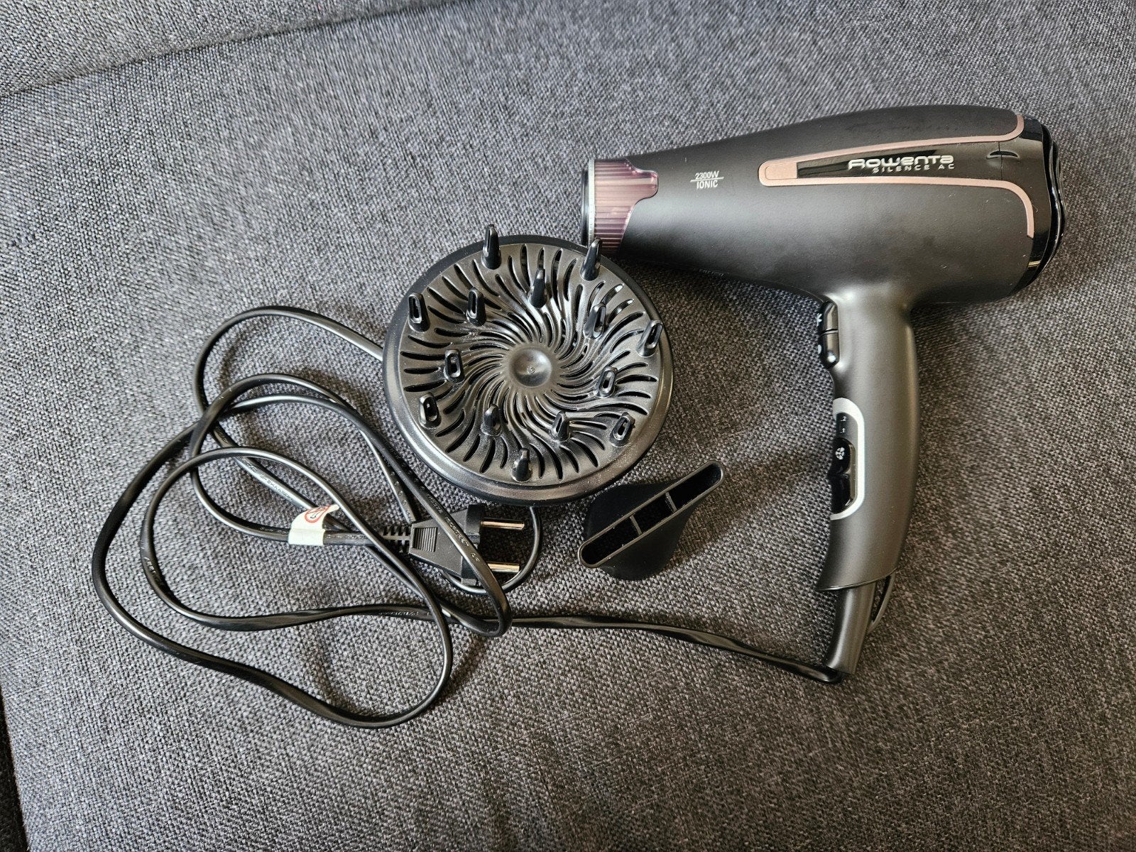 Rowenta Silence AC Föhn 2300W met diffuser en opzetstuk, Ophalen of Verzenden, Zo goed als nieuw, Haarverzorging
