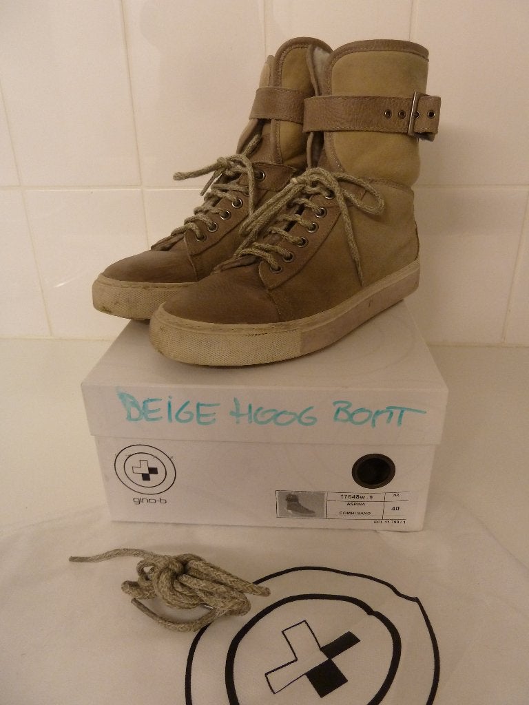 GINO B METRO SNEAKERS SHEEPSKIN MAAT 40 NIEUWSTAAT, Beige, Ophalen of Verzenden, GINO B, Sneakers of Gympen