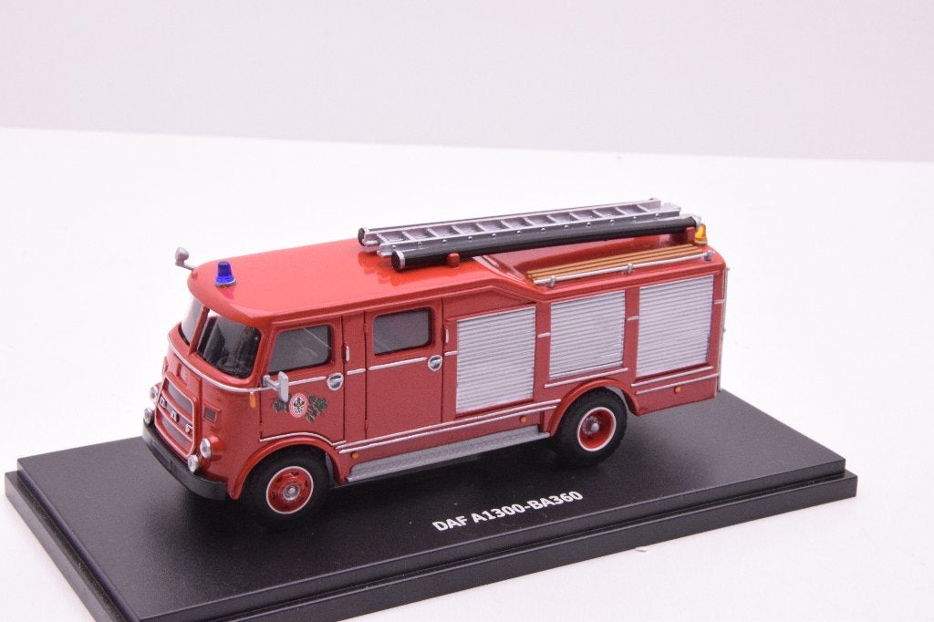 DAF A1300-BA360  brandweer  '' Golden Oldies Lion car '', Ophalen of Verzenden, Zo goed als nieuw, Bus of Vrachtwagen, Lion Toys