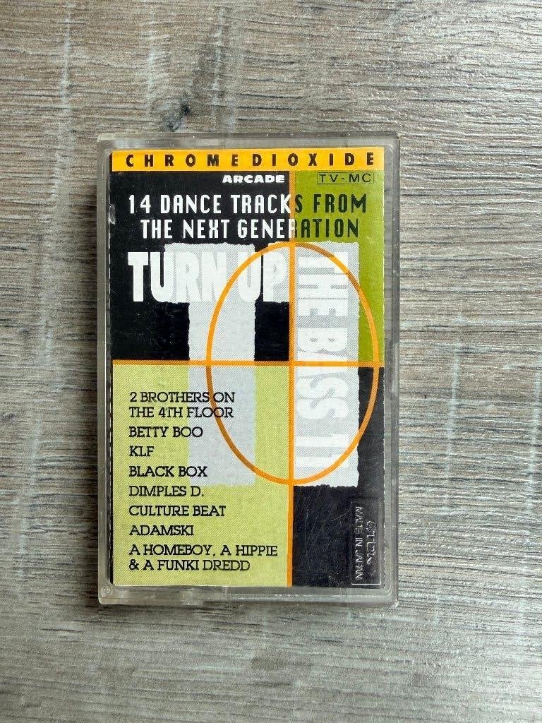 Audio Cassette Bandje Turn up the Bass 11 Arcade, Cd's en Dvd's, Ophalen of Verzenden, Zo goed als nieuw, Dance, 1 bandje