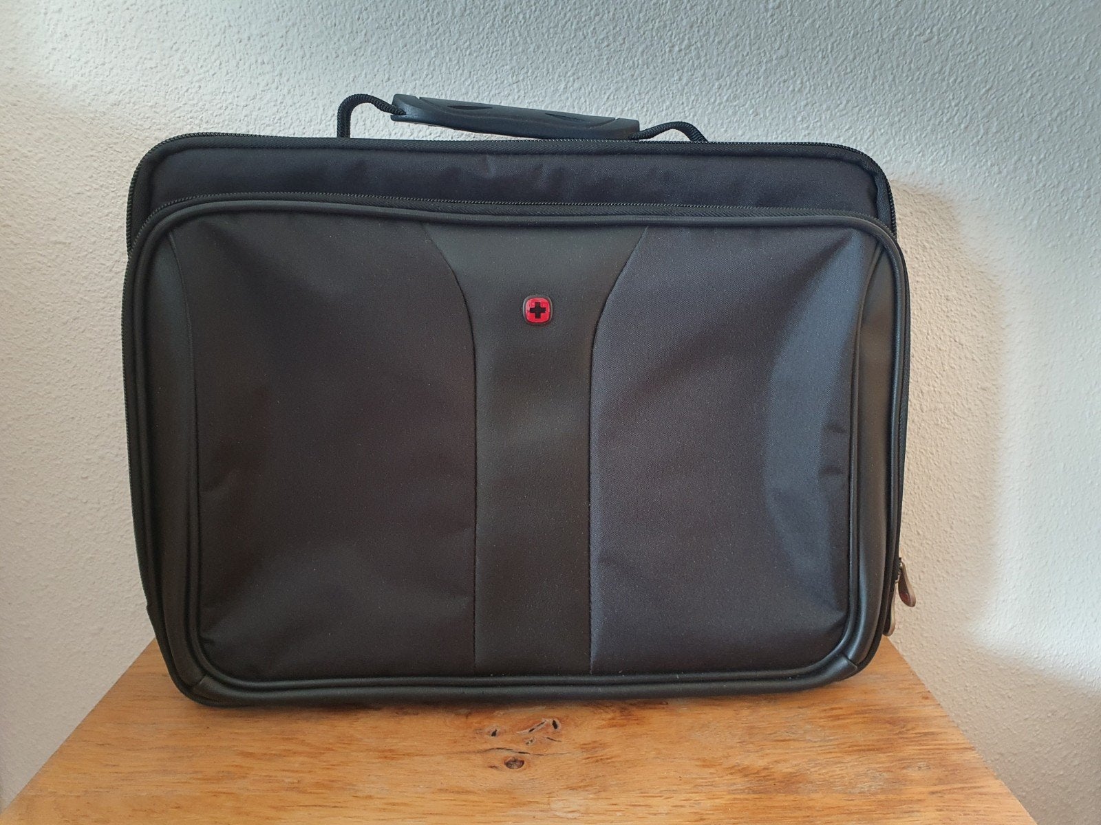 Wenger the Patriot, laptoptas, max. 17", zo goed als nieuw, Computers en Software, Laptoptassen, Schouderband, 17 inch of meer