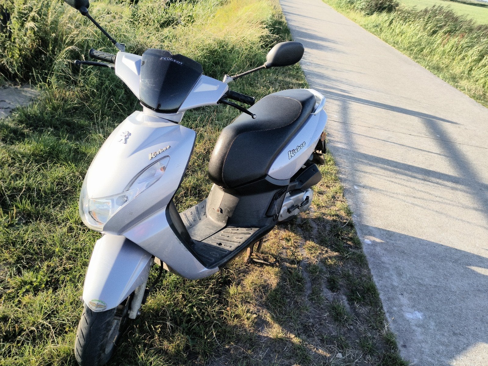 Peugeot kisbee 4 tact, Ophalen, Overige modellen, Maximaal 45 km/u, Zo goed als nieuw