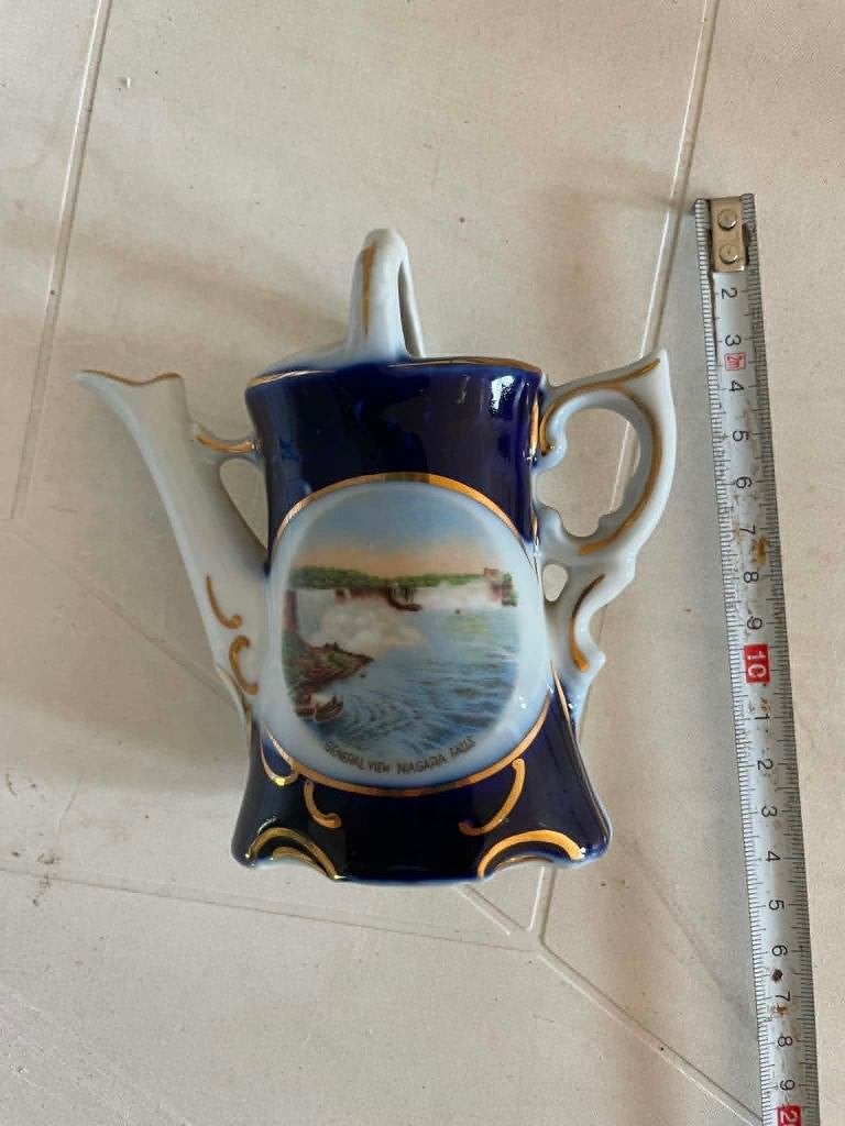 curiosa, mooie porseleinen beeldjes, Antiek en Kunst, Curiosa en Brocante, Ophalen of Verzenden
