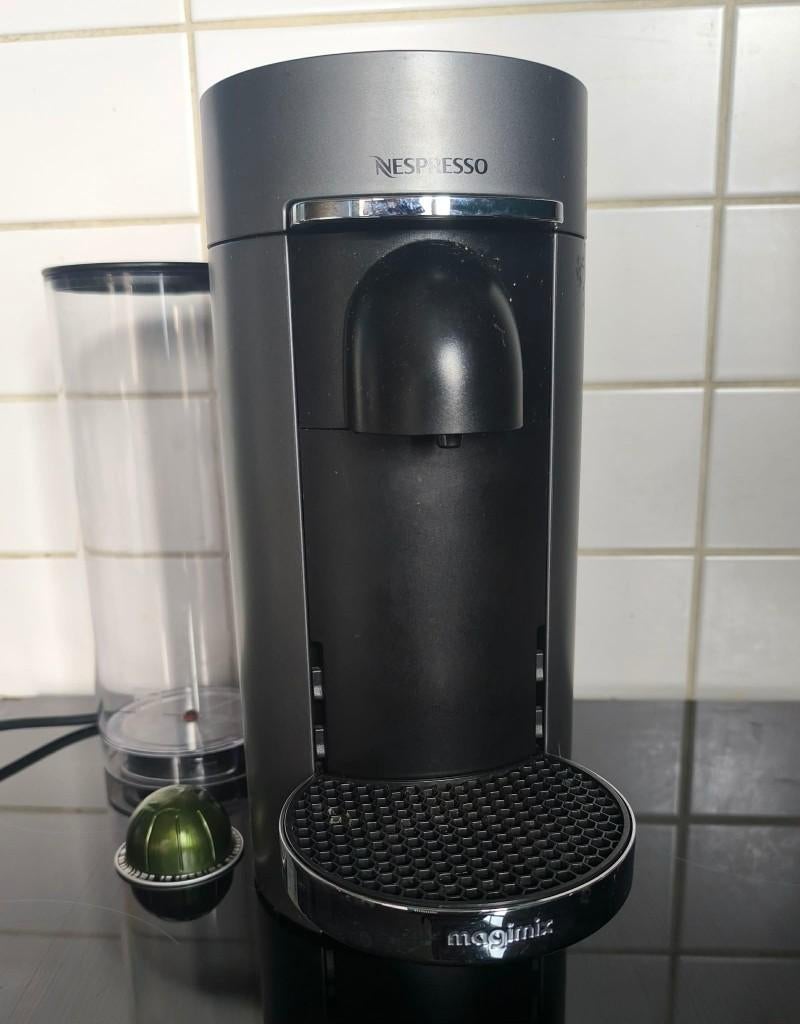 Nespresso Magimix koffiemachine – netjes, Ophalen, Koffiepads en cups, Koffiemachine, Zo goed als nieuw