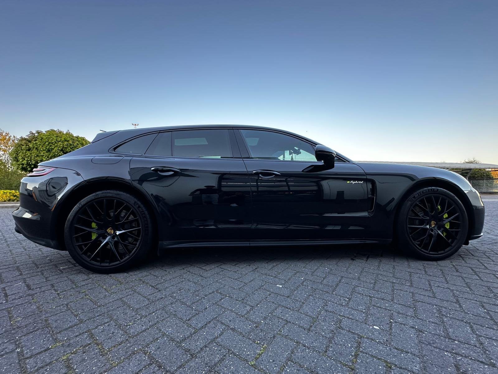 Porsche Panamera 2.9 V6 E-hybrid 462pk PDK 2018 Zwart, Auto's, Automaat, 2165 kg, 38 km/l, Vierwielaandrijving