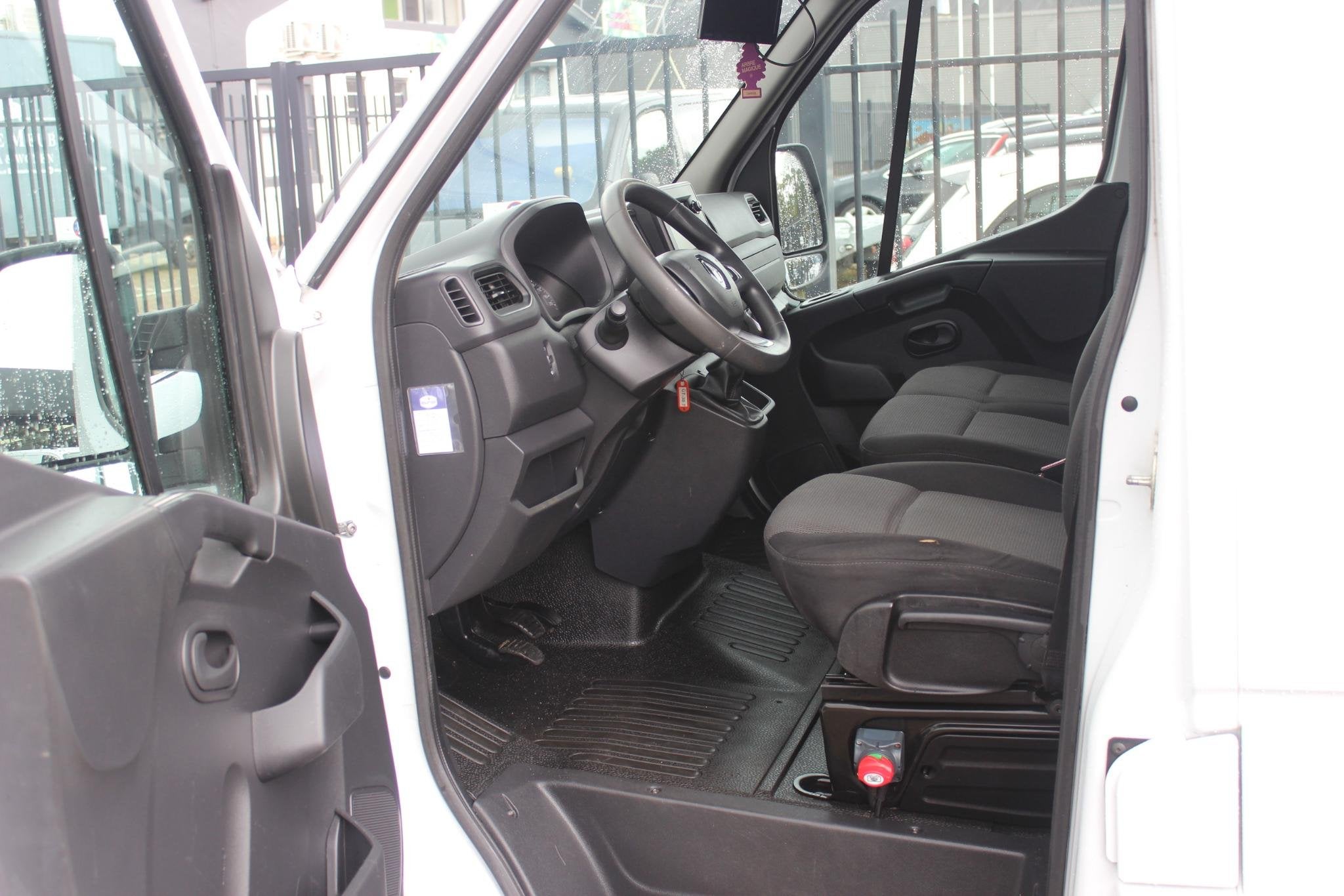 Renault Master T35 2.3 dCi 135 L2H3 Hoogwerker!, Voorwielaandrijving, Gebruikt, Euro 6, 4 cilinders