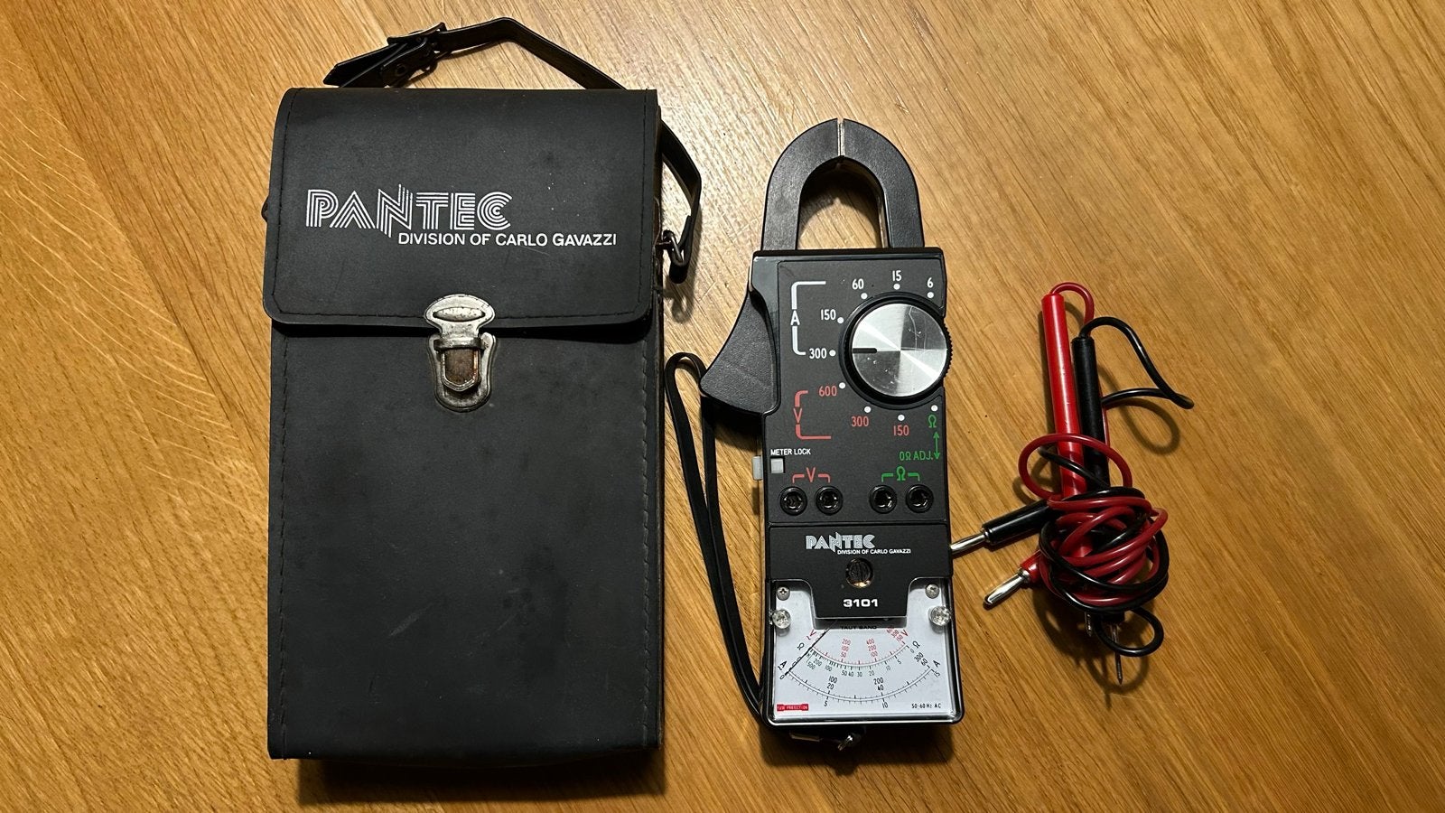 Vintage Pantec 3101 stroomtang (analoog) + etui & meetsnoer, Ophalen of Verzenden, Gebruikt, Multimeter