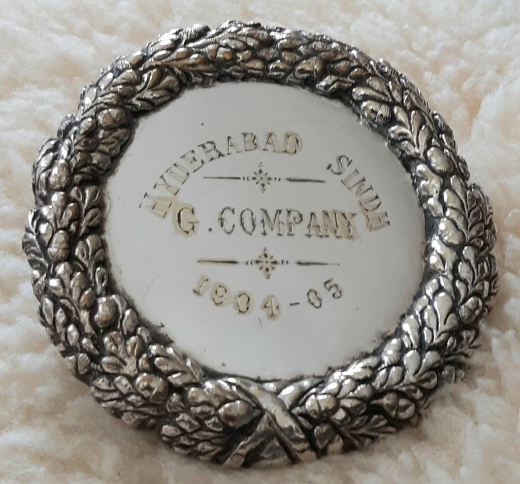 Grote Antieke Penning - Embleem 1904 Brits Indië, Ophalen of Verzenden, Landmacht, Engeland, Embleem of Badge