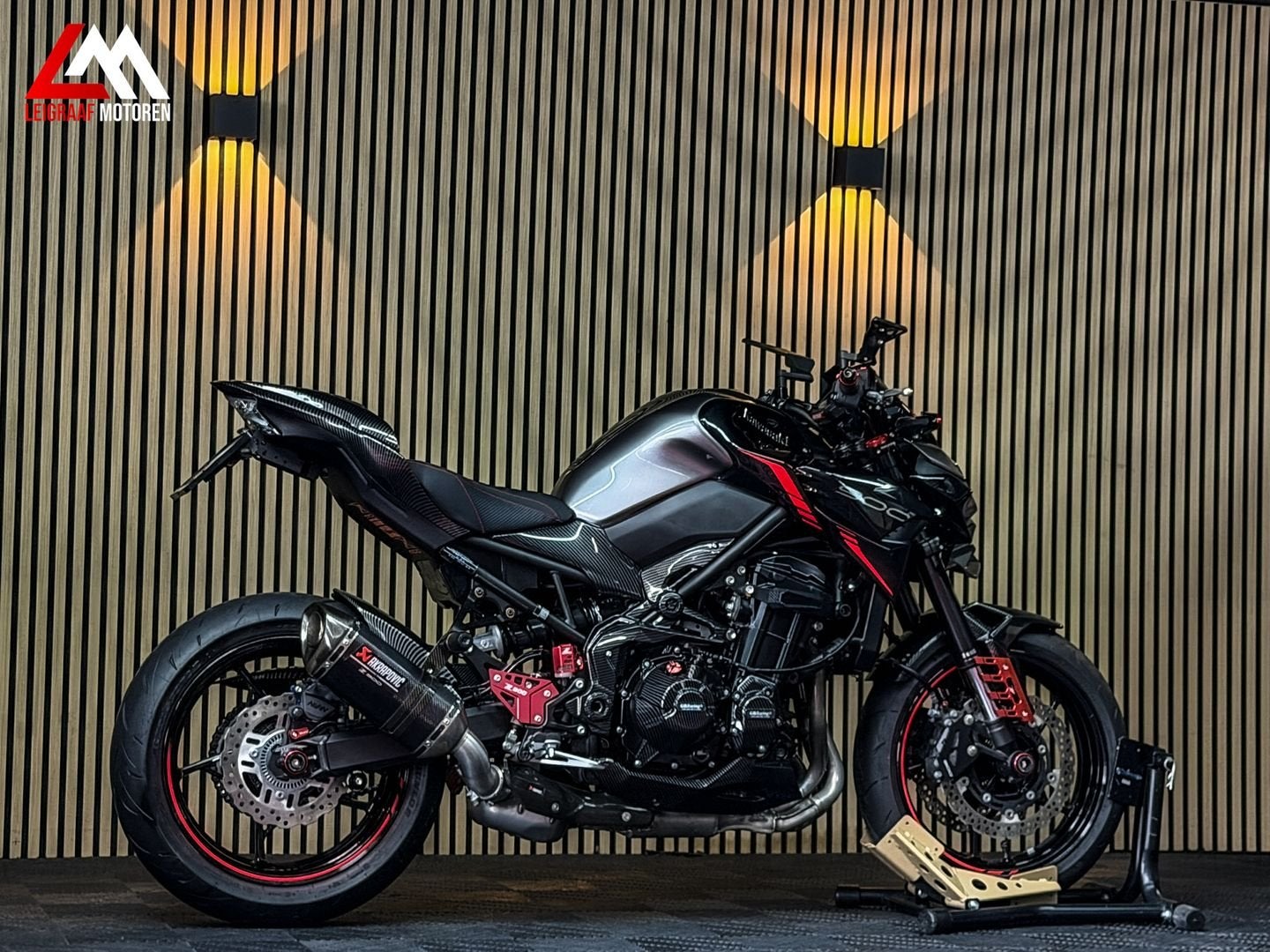 KAWASAKI Z900 PERFORMANCE - Carbon - VOL OPTIES - Akrapovic, 4 cilinders, 948 cc, Bedrijf, Onbekend