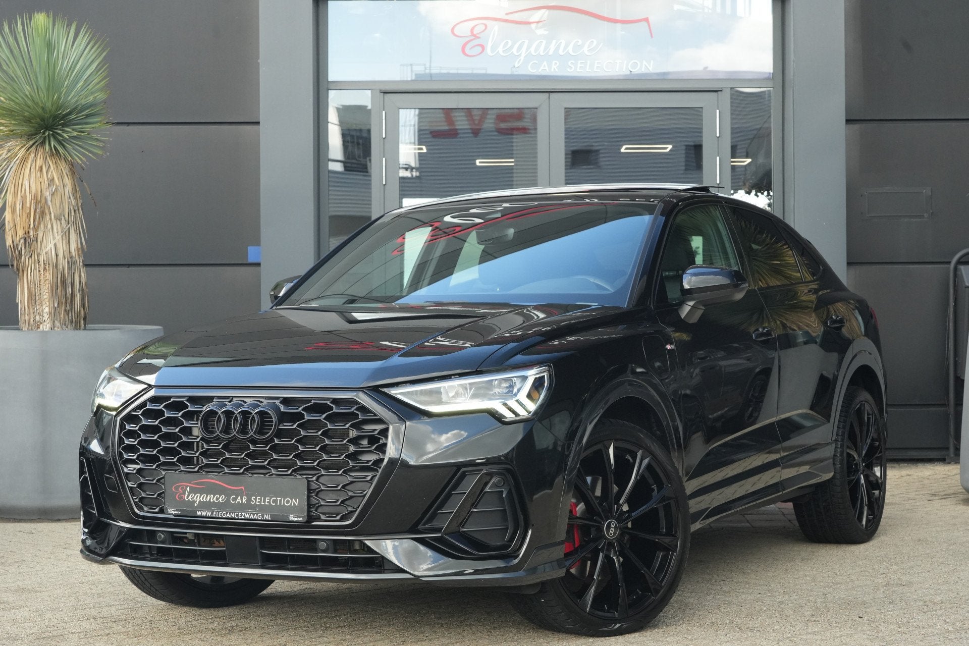 Audi Q3 Sportback 45 TFSI e | S line | 245pk | PHEV | Black, Auto's, Gebruikt, Zwart, Hybride Elektrisch/Benzine, 13 kWh