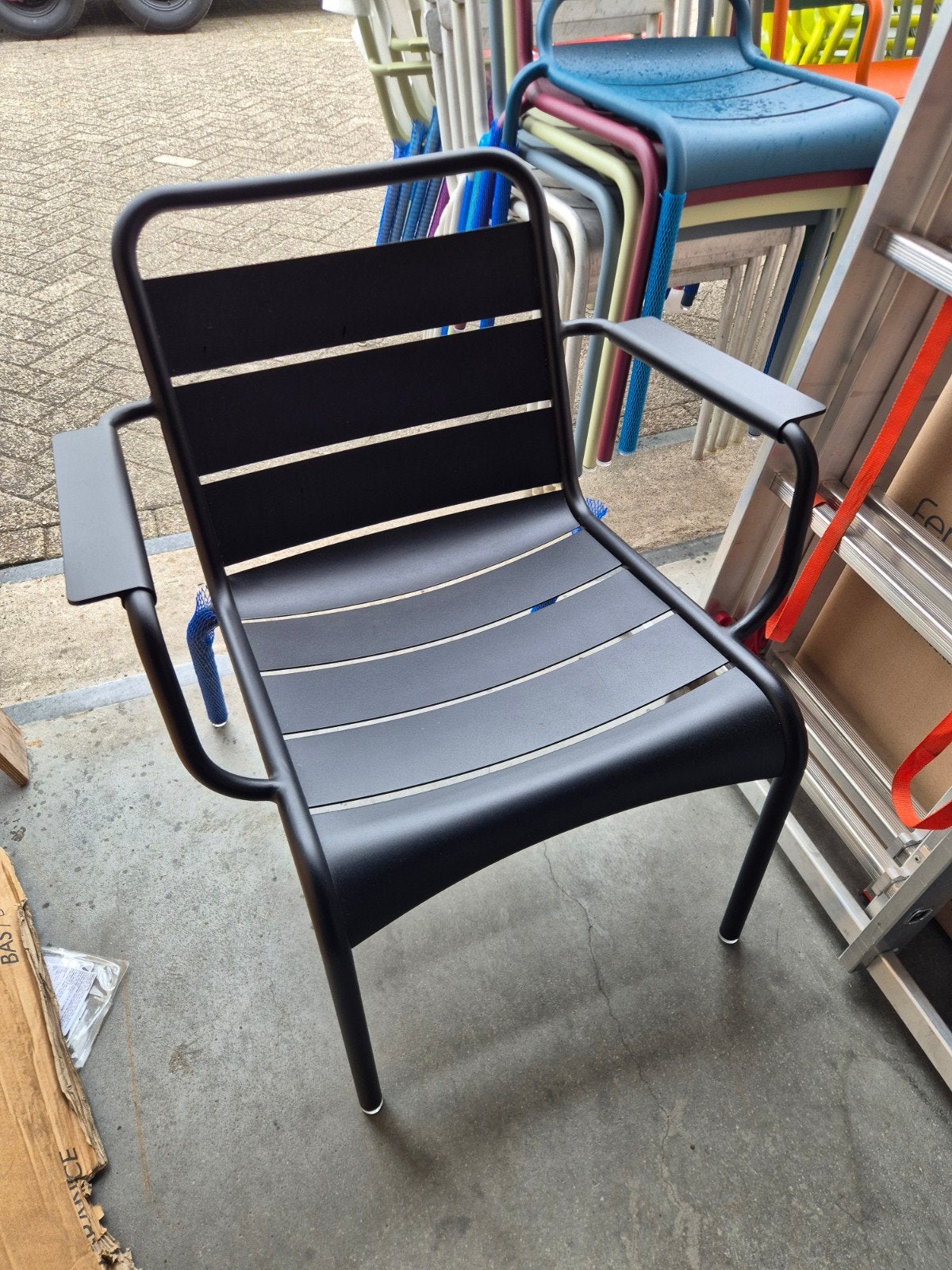 3x demo zwarte fermob lounge stoelen Prijs per st, Tuin en Terras, Tuinstoelen, Ophalen, Zo goed als nieuw