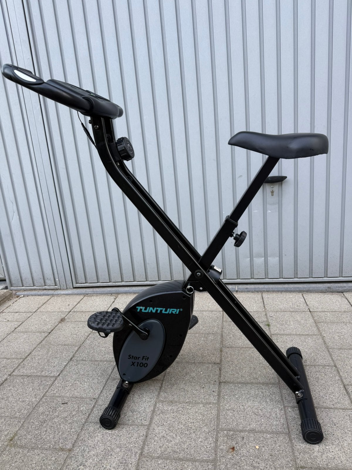 Tunturi compacte opvouwbare hometrainer vouw plooi fiets, Sport en Fitness, Ophalen, Zo goed als nieuw, Hometrainer