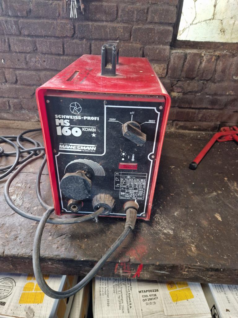 lasapparaat, weinig gebruikt, Doe-het-zelf en Verbouw, Gereedschap | Lasapparaten, Ophalen of Verzenden, Zo goed als nieuw, Elektroden