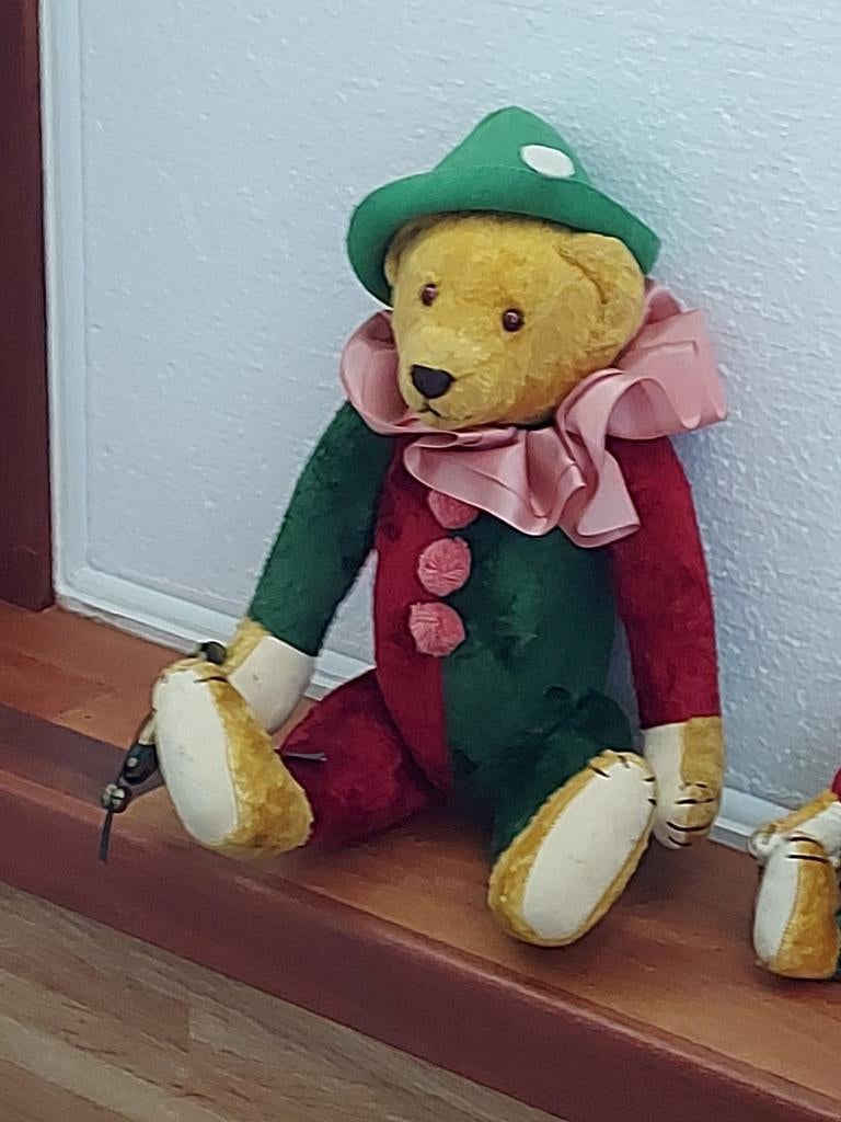 2 handgemaakte Lyda Rijs artis beren uit 1991, Verzamelen, Beren en Cherished Teddies, Ophalen of Verzenden