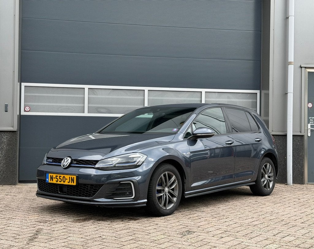 Volkswagen Golf 1.4 TSI PHEV GTE bj.2018 Virtual|Leder|Navi|, 8 kWh, Gebruikt, 4 cilinders, 150 pk