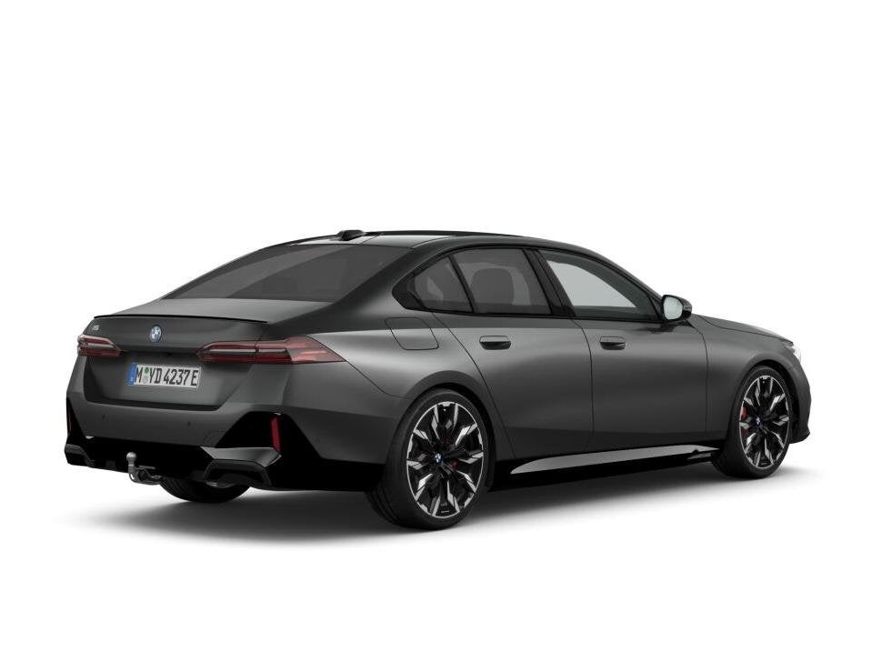 BMW i5 eDrive40 | M Sportpakket Pro | Travel Pack | Trekhaak, Auto's, BMW, Automaat, 2095 kg, Achterwielaandrijving, 510 min