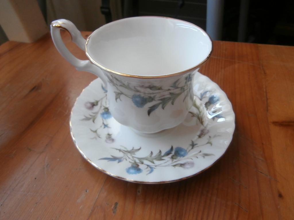 Kop en schotel Royal Albert Bone China Brigadoon England, Ophalen of Verzenden