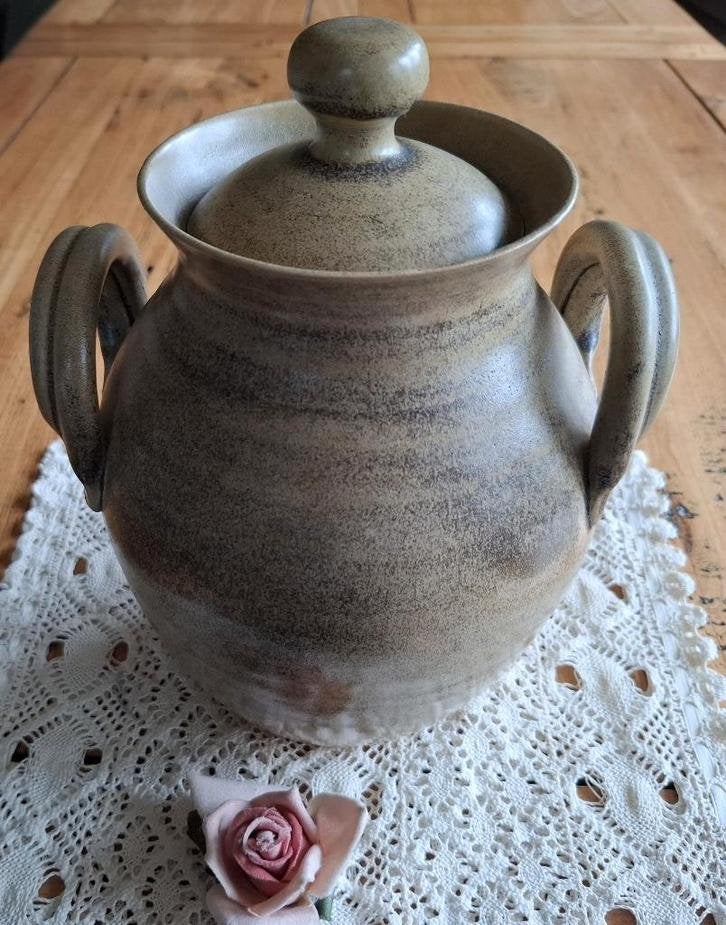 Grote gres pot / kruik met prachtige grepen en deksel, Ophalen of Verzenden