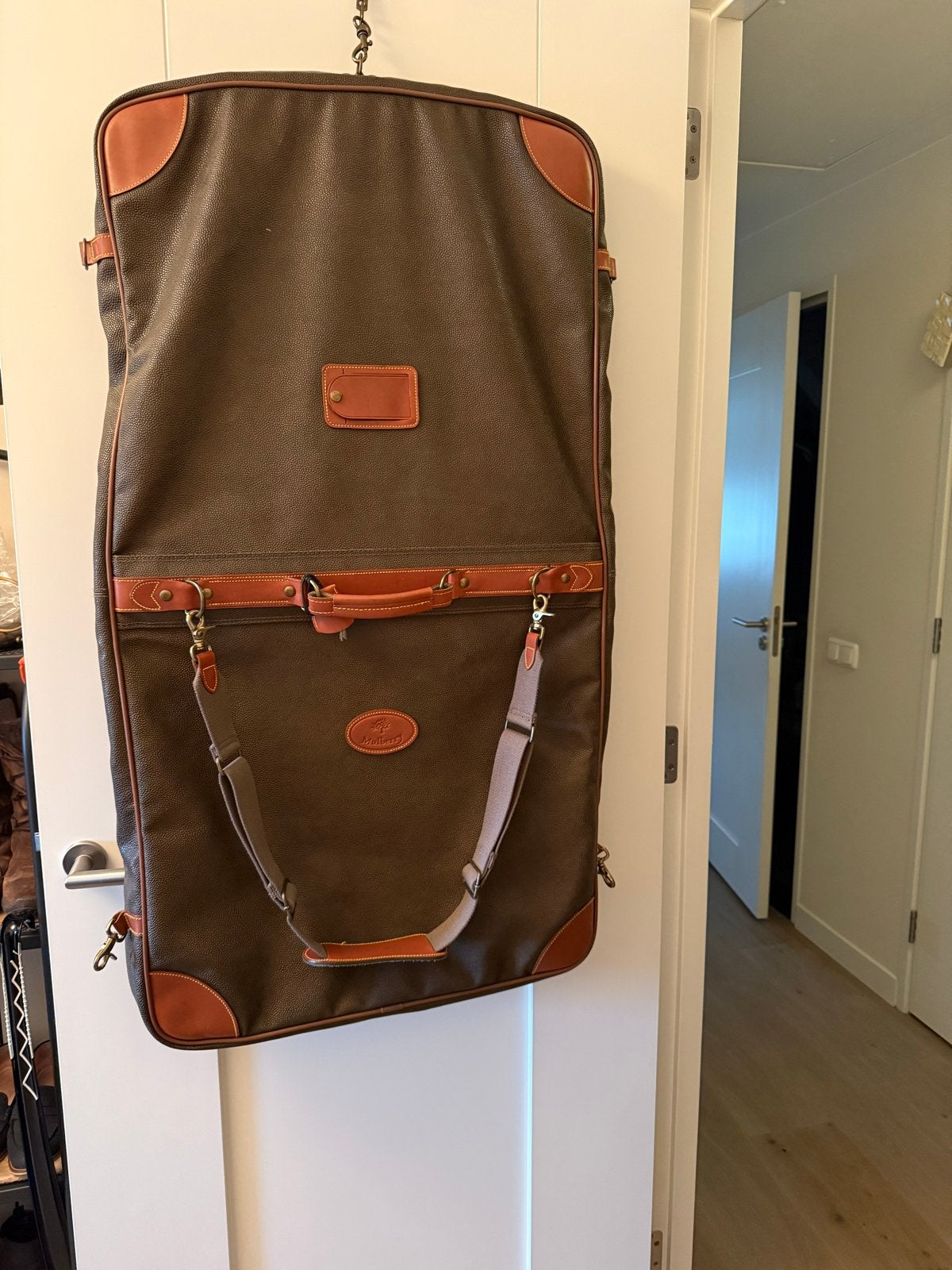 Nieuw! Mulberry Kledingzak/Reistas - Bruin met Leren Details, 30 cm of meer, Bruin, Nieuw, 75 cm of meer