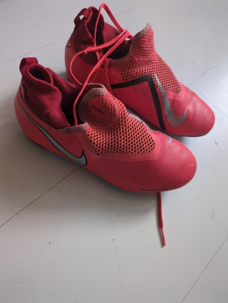 Nike Phantom voetbalschoenen - Maat 35,5, Ophalen of Verzenden, Gebruikt, Schoenen