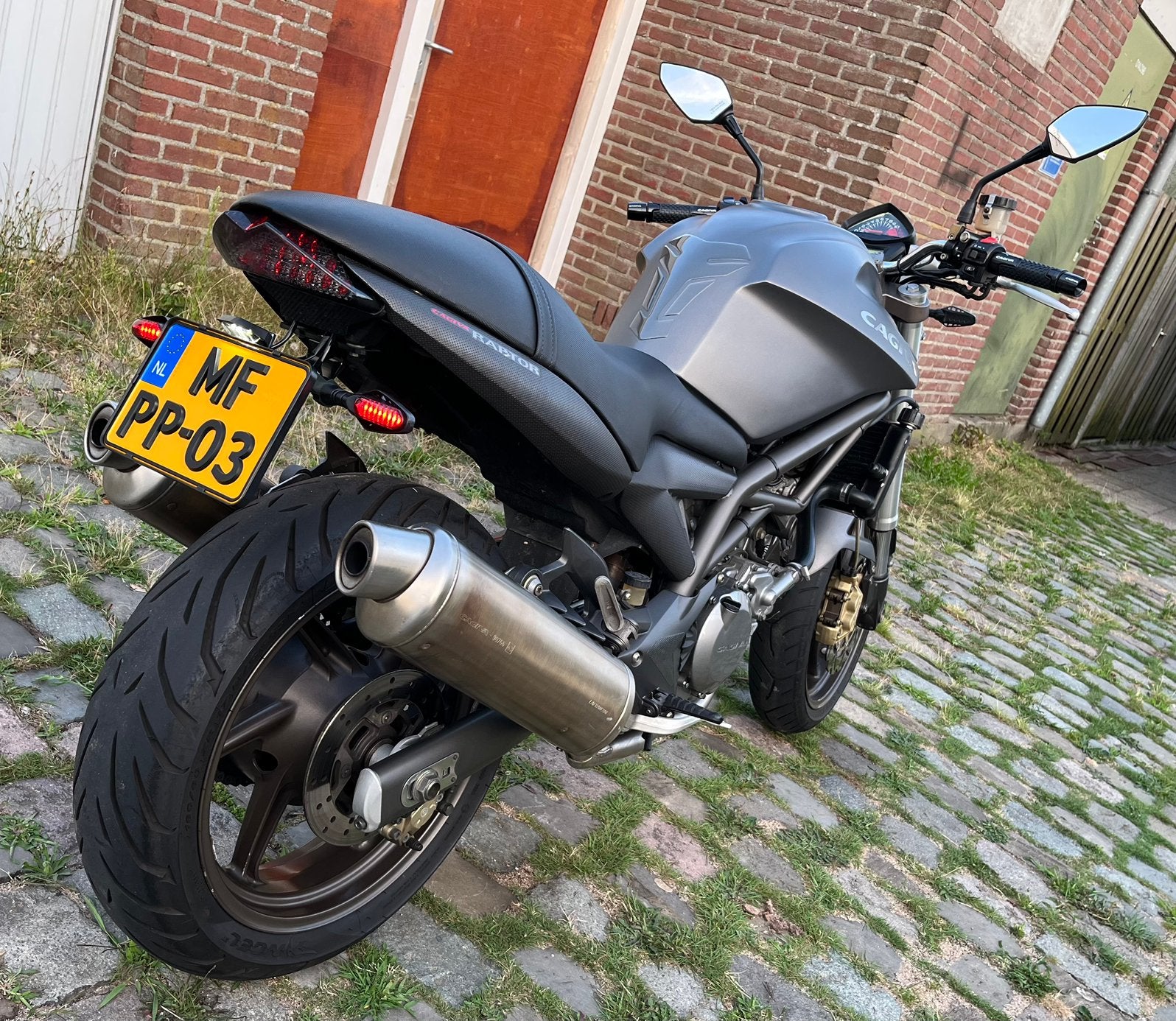 Cagiva Raptor 650 Naked Bike, Motoren, 2 cilinders, Motorrijbewijs A, Gebruikt, Particulier