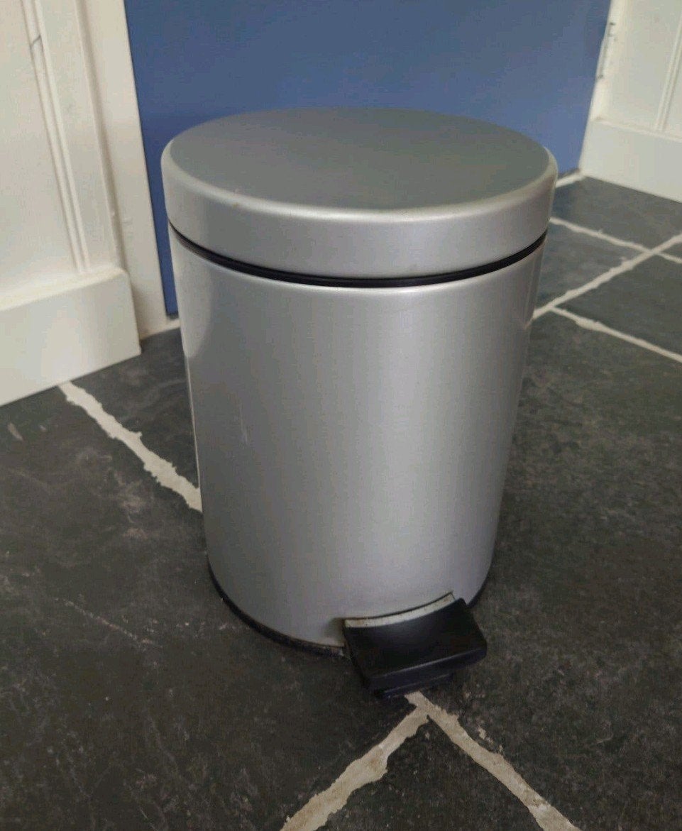Brabantia Prullenbak (20,5B x 28,5H), 5L, nette staat, Met pedaal, Ophalen of Verzenden, Zo goed als nieuw, Minder dan 10 liter