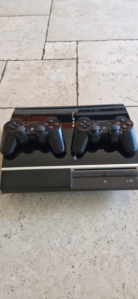 Sony PlayStation 3  300GB met 2 controllers, Spelcomputers en Games, Phat, Met 2 controllers, Zo goed als nieuw, 250 GB